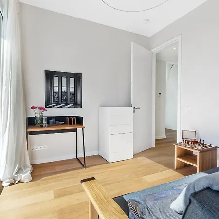 Ocean Lodge- Meerblick, Terrasse, Balkon, Kaminofen אולפניץ