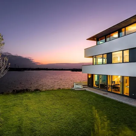 Ocean Lodge- Meerblick, Terrasse, Balkon, Kaminofen